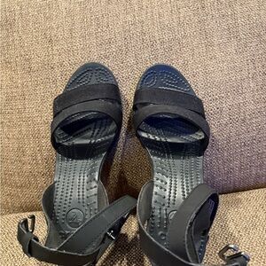 CROCS Black Sandals Comfortable Versatile Design